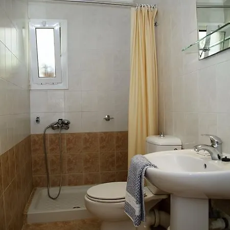 Helen & Άγιος Στέφανος