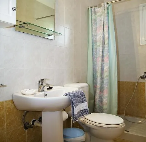 Helen Apartments&studios Agios Stefanos Avliotes (Corfu)