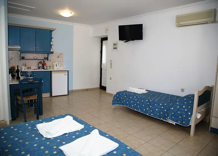Daire Helen & Agios Stefanos Avliotes (Corfu)